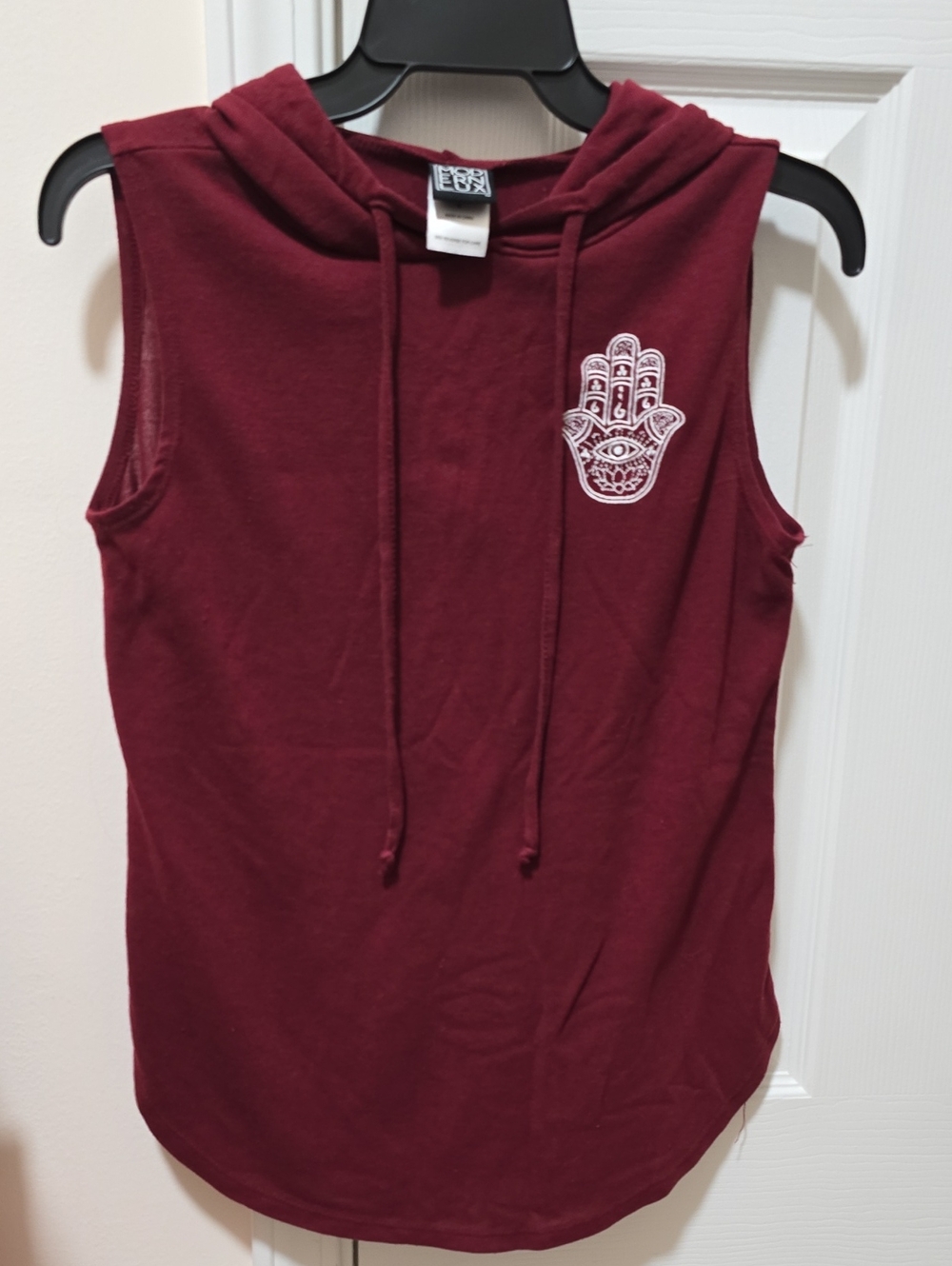 Modern Lux Sleeveless Hooded Tank in Burgundy with White Hamsa Patch
